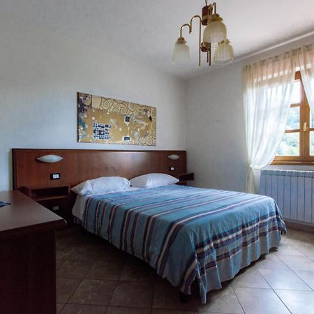 B&B La Bredia Fivizzano Bagian luar foto